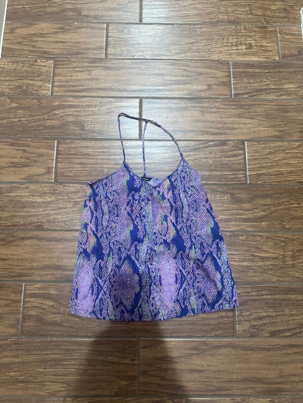 Hurley snakeskin tank top size small